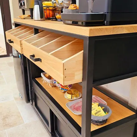 فندق مبيت وإفطار Les Marronniers